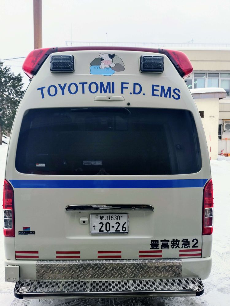 ラッピング仕様救急車3