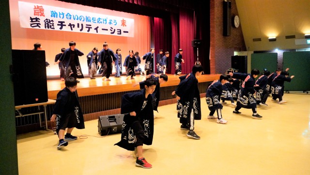 年末のお楽しみチャリティーショー3